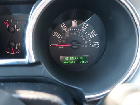 Used 2006 Ford Mustang Premium image 15