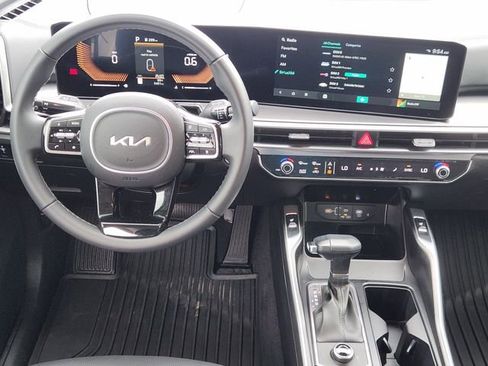Used 2025 Kia Sorento S FWD image 21