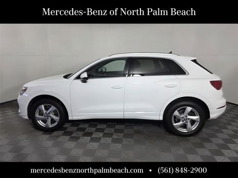 Used 2020 Audi Q3 2.0T Premium Plus w/ Premium Plus Package image 3