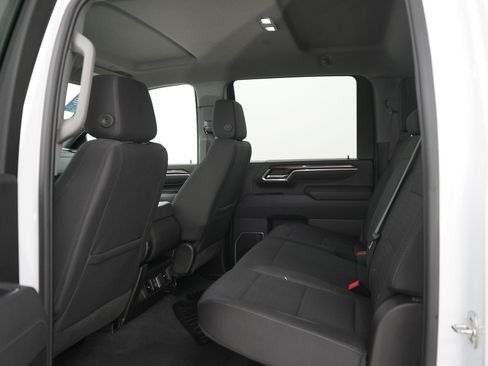Used 2025 Chevrolet Silverado 2500 LT w/ Convenience Package AWD/4WD image 16
