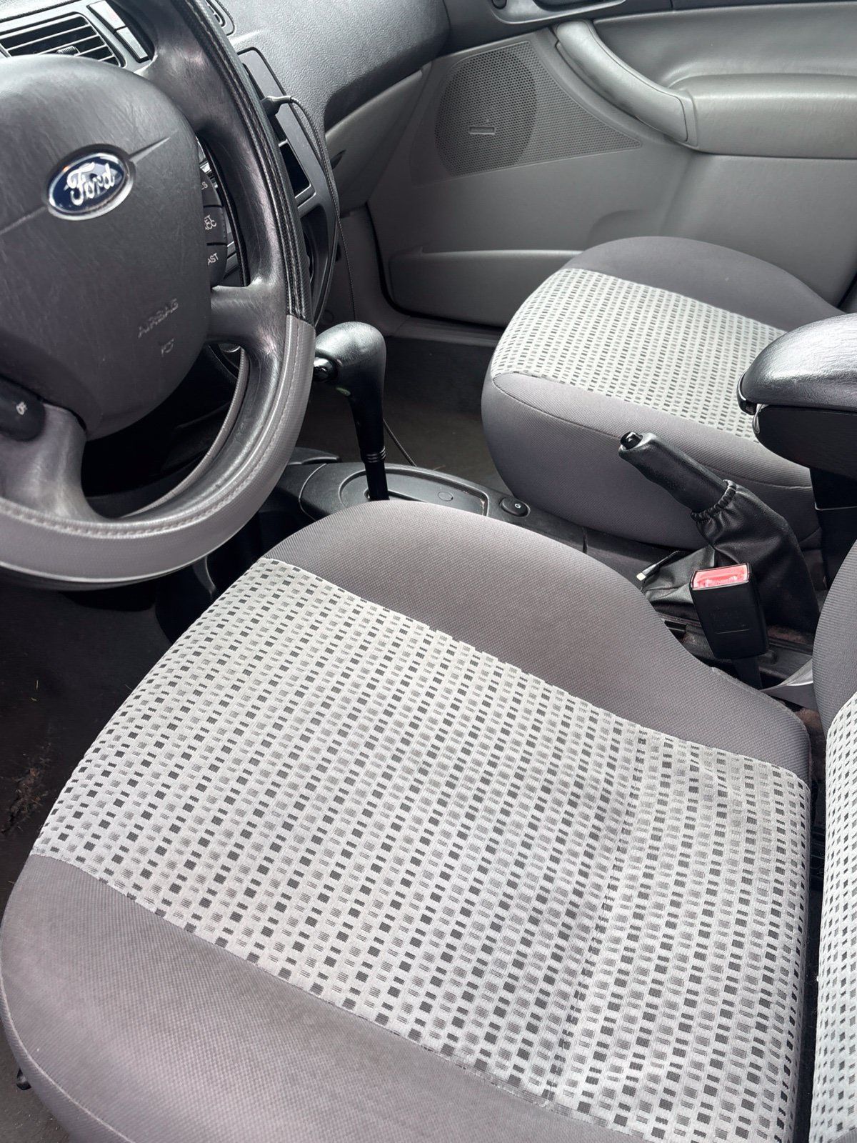 Used 2006 Ford Focus ZXW Wagon FWD image 3