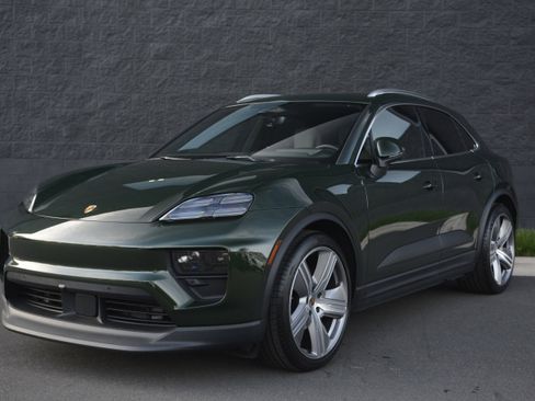 Certified 2025 Porsche Macan 4 Electric image 1