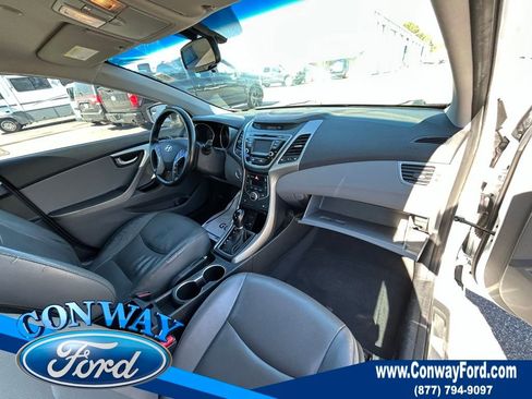 Used 2016 Hyundai Elantra Limited image 23