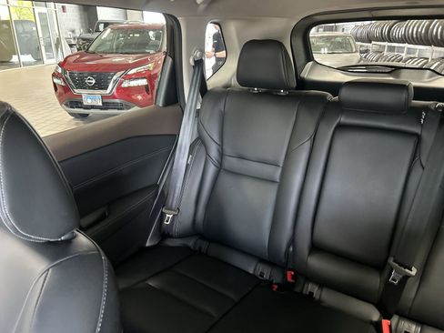 Certified 2023 Nissan Rogue SL AWD/4WD image 4