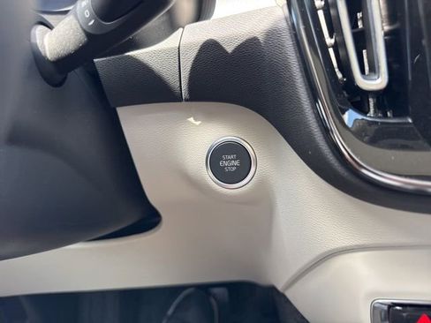 New 2026 Volvo XC40 B5 Plus w/ Protection Package Premier AWD/4WD image 32