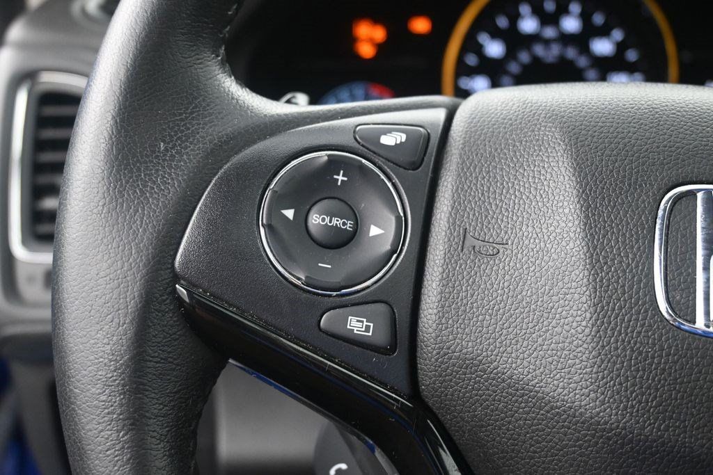 Used 2020 Honda HR-V Touring image 21