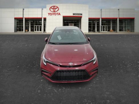 New 2026 Toyota Corolla SE FWD image 3