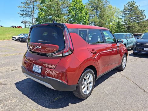 Certified 2023 Kia Soul LX w/ Option Group 015 FWD image 16
