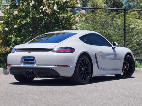 Used 2025 Porsche 718 Cayman RWD image 7
