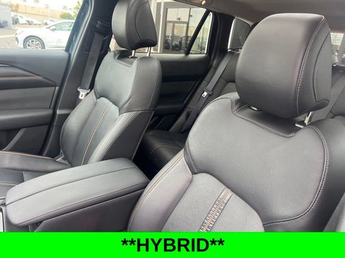 Used 2025 MAZDA CX-50 2.5 Hybrid w/ Weather Package AWD/4WD image 31