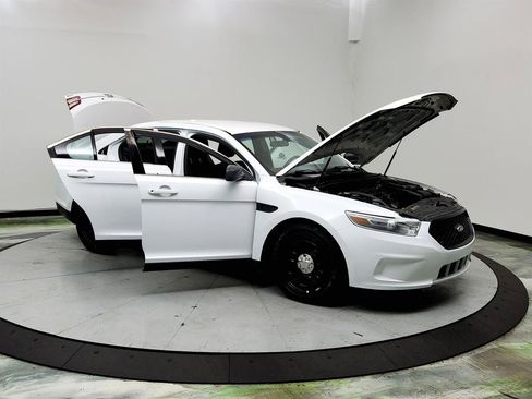 Used 2017 Ford Taurus Police Interceptor AWD image 10