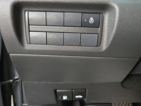 Used 2023 Nissan Kicks SR w/ SR Premium Package FWD image 20