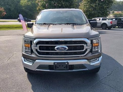 Used 2022 Ford F150 XLT w/ Equipment Group 302A High RWD image 9