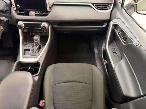 Used 2025 Toyota RAV4 LE FWD image 27