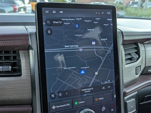 Used 2022 Ford Expedition Limited image 23