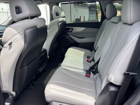 Used 2023 Acura MDX FWD w/ Technology Package image 7