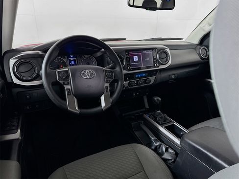 Certified 2022 Toyota Tacoma SR5 image 18