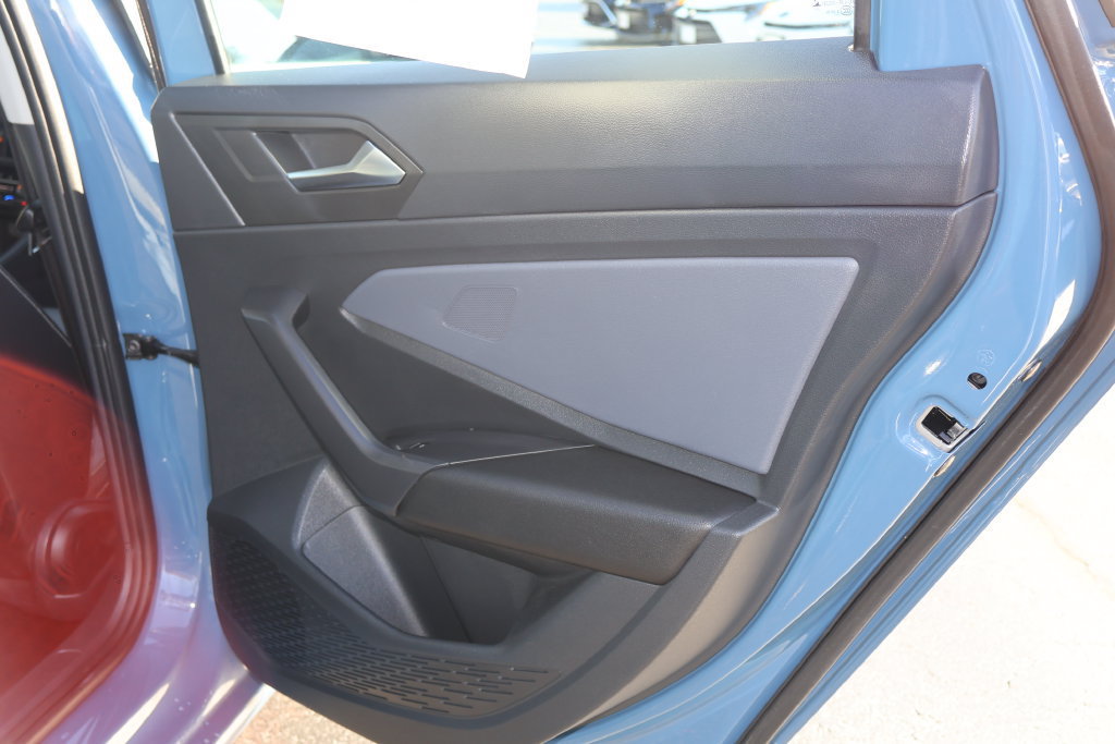 Used 2025 Volkswagen Jetta SEL FWD image 18