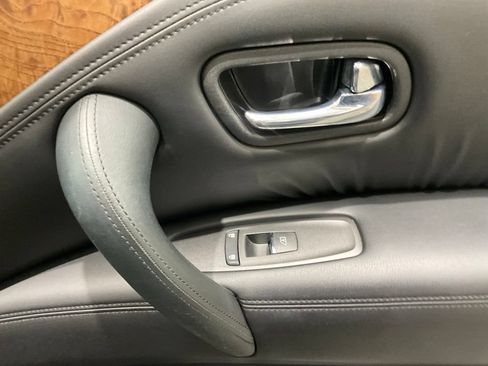 Used 2021 Nissan Armada SL RWD image 14