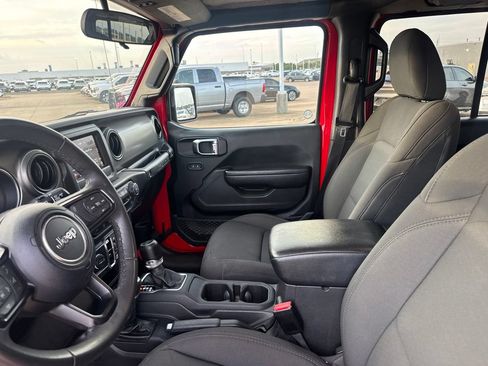 Used 2023 Jeep Wrangler Unlimited Sport AWD/4WD image 40