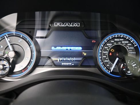 Used 2022 RAM 1500 Limited AWD/4WD image 32