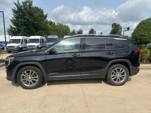 Used 2022 GMC Terrain SLT FWD image 7
