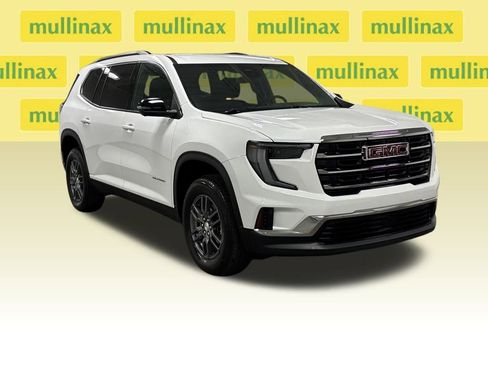 Certified 2025 GMC Acadia Elevation image 2