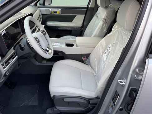 New 2026 Hyundai Santa Fe SE image 5