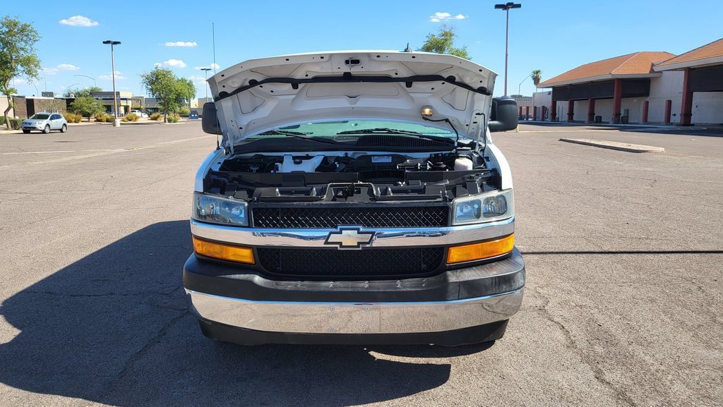 Used 2020 Chevrolet Express 2500 LT w/ LT Preferred Equipment Group RWD image 35