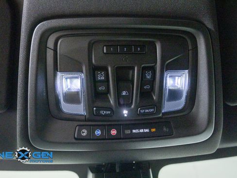 Used 2023 GMC Sierra 2500 AT4 w/ AT4 Preferred Package AWD/4WD image 25