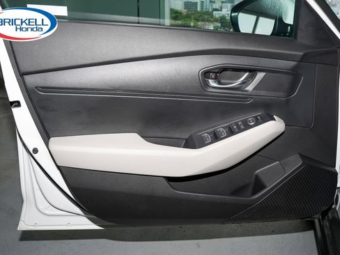 Used 2023 Honda Accord LX image 12
