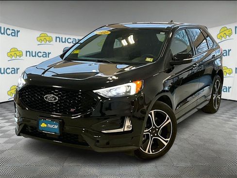 Used 2022 Ford Edge ST image 3