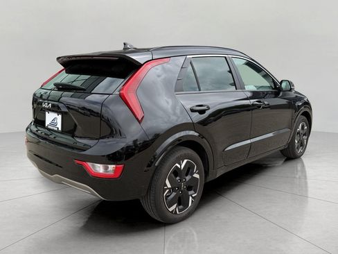 Certified 2024 Kia Niro Wind w/ Wind Preserve Package FWD image 12