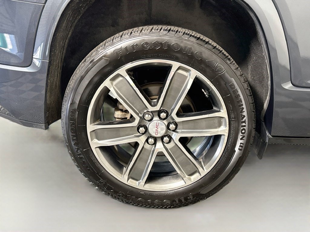 Used 2019 GMC Acadia Denali AWD/4WD image 32