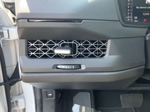 Used 2025 Honda Accord SE image 19