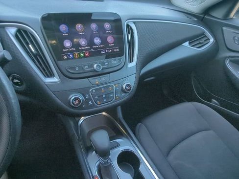 Used 2023 Chevrolet Malibu LT FWD image 17
