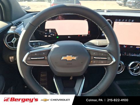 New 2025 Chevrolet Blazer EV LT image 19