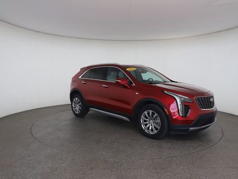 Used 2021 Cadillac XT4 Premium Luxury w/ Cold Weather Package AWD/4WD image 27