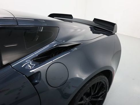 Used 2019 Chevrolet Corvette Z06 RWD image 47