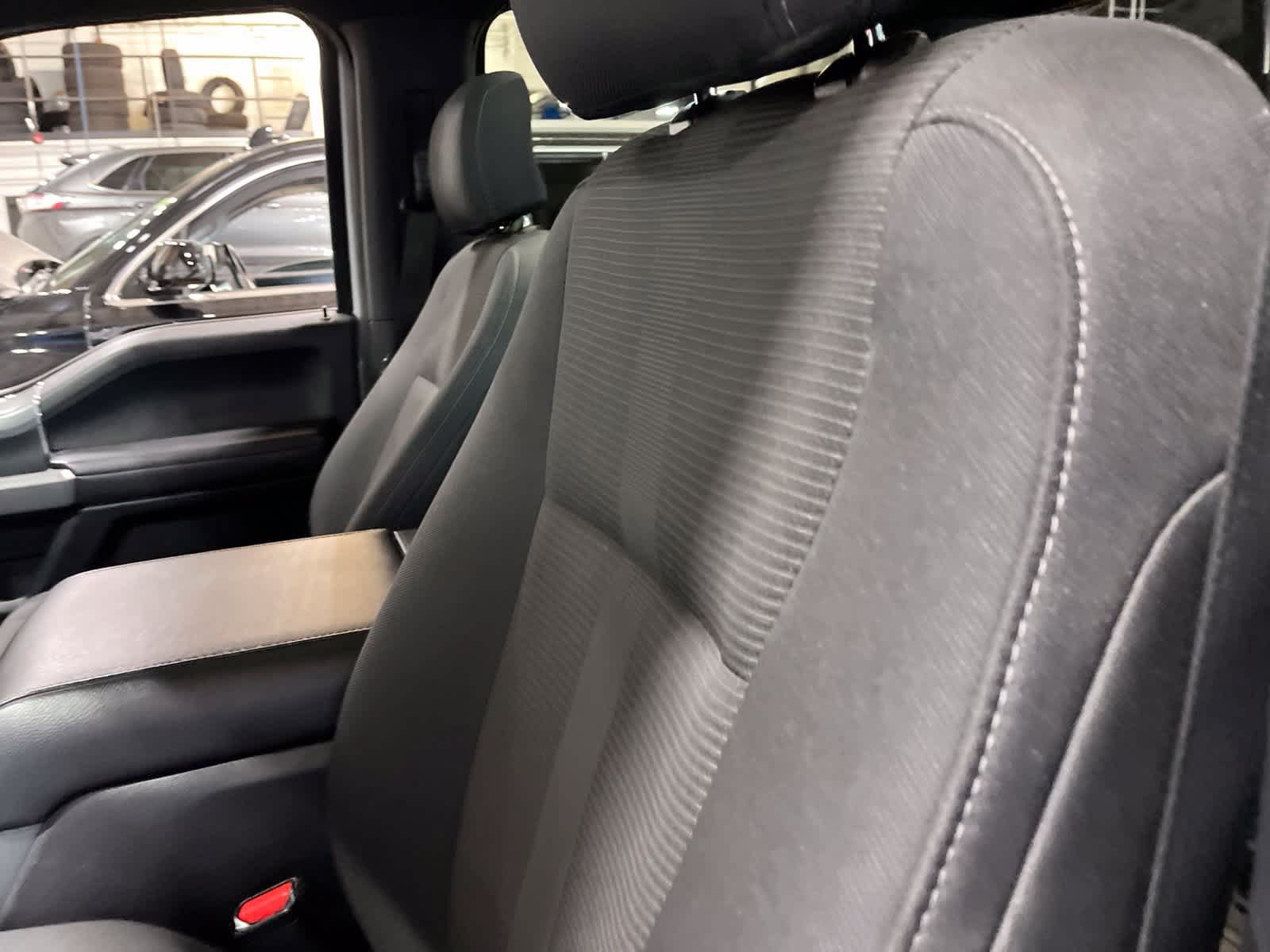 Used 2017 Ford F150 XLT w/ Equipment Group 302A Luxury AWD/4WD image 29