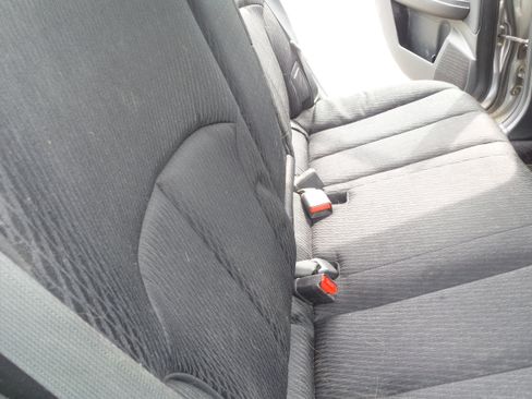 Used 2010 Subaru Outback 2.5i image 25