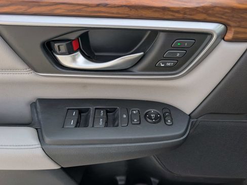 Used 2017 Honda CR-V Touring image 19