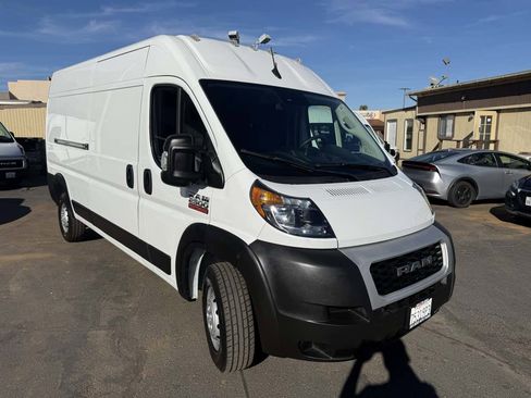 Used 2022 RAM ProMaster 2500 image 3