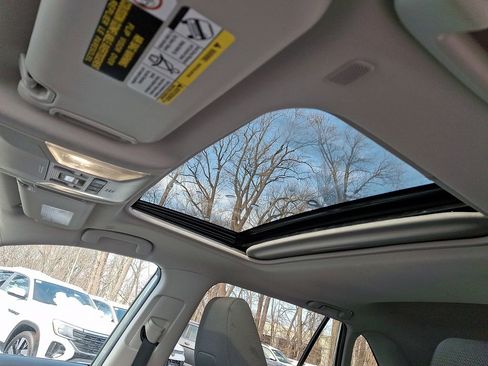 Used 2023 Toyota RAV4 XLE w/ Convenience Package image 15