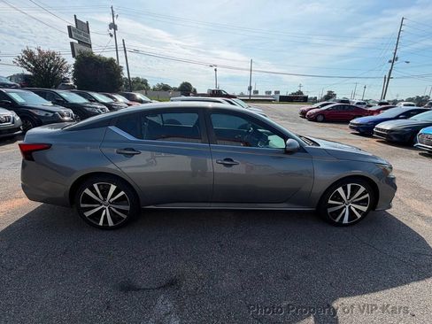 Used 2020 Nissan Altima 2.5 SR FWD image 4