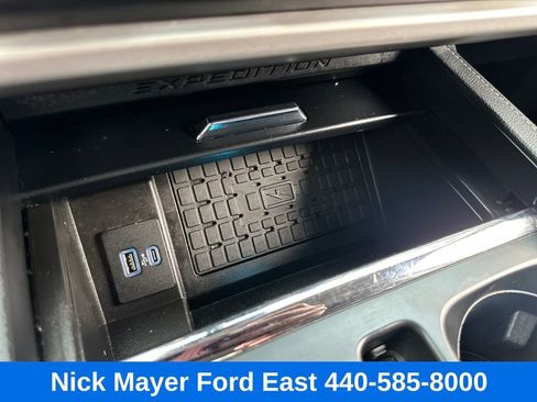 Used 2024 Ford Expedition XLT image 33
