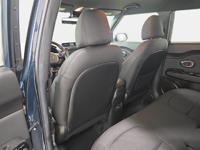 Used 2018 Kia Soul + FWD image 12