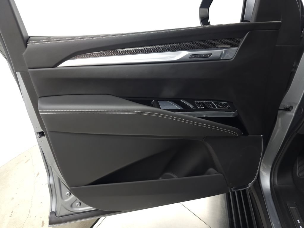 Used 2025 Cadillac Escalade V w/ LPO, Floor Liner Package AWD/4WD image 15