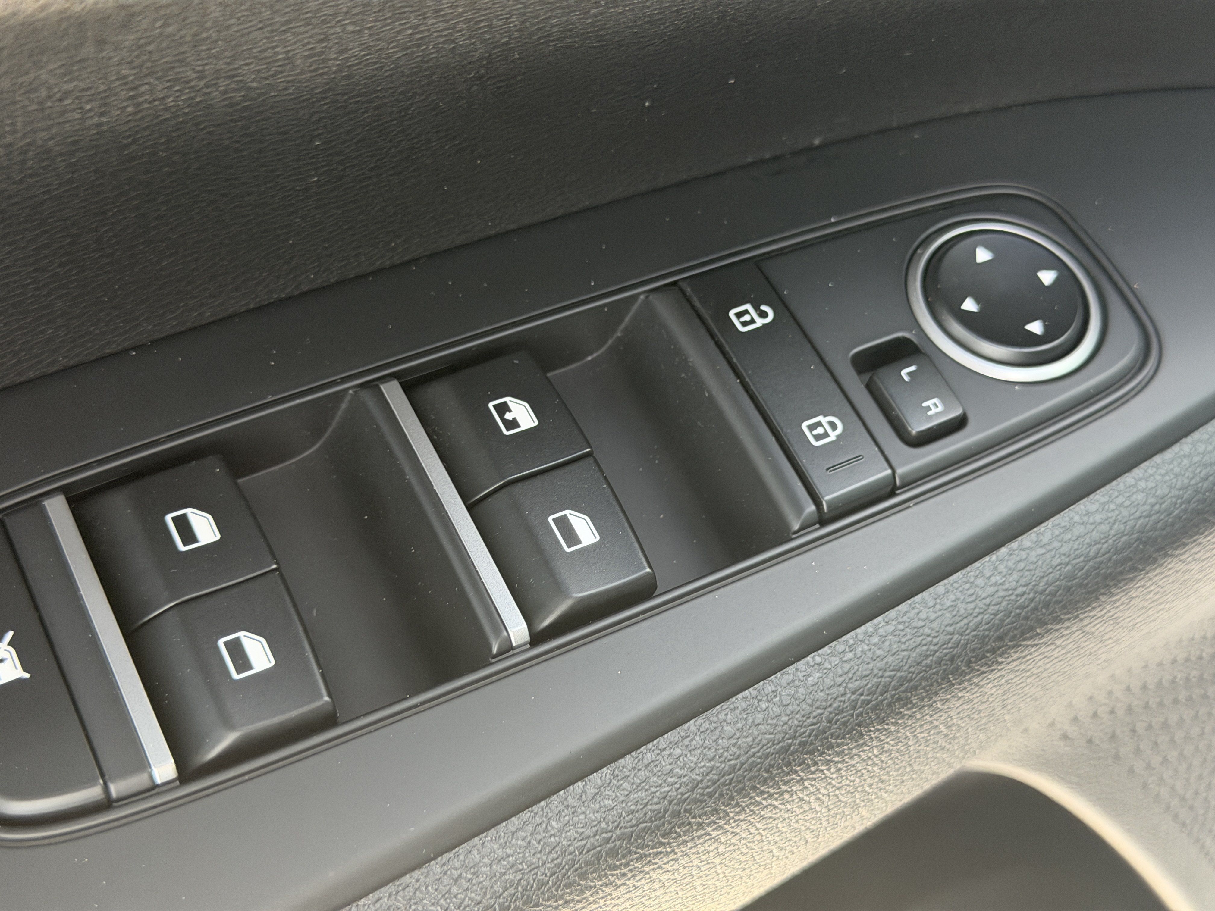 Certified 2023 Kia Forte LXS w/ LXS Technology Package FWD image 19