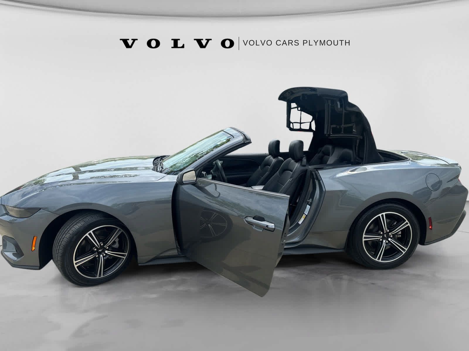 Used 2025 Ford Mustang Premium RWD image 8